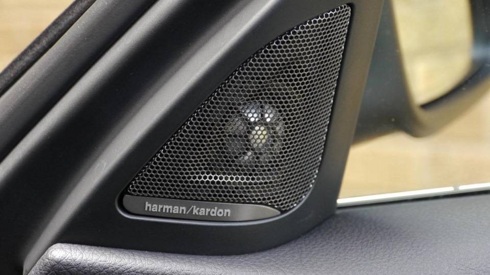 BMW 3 SERISI F30 HARMAN TWEETER VE TWEETER KAPAK SETI